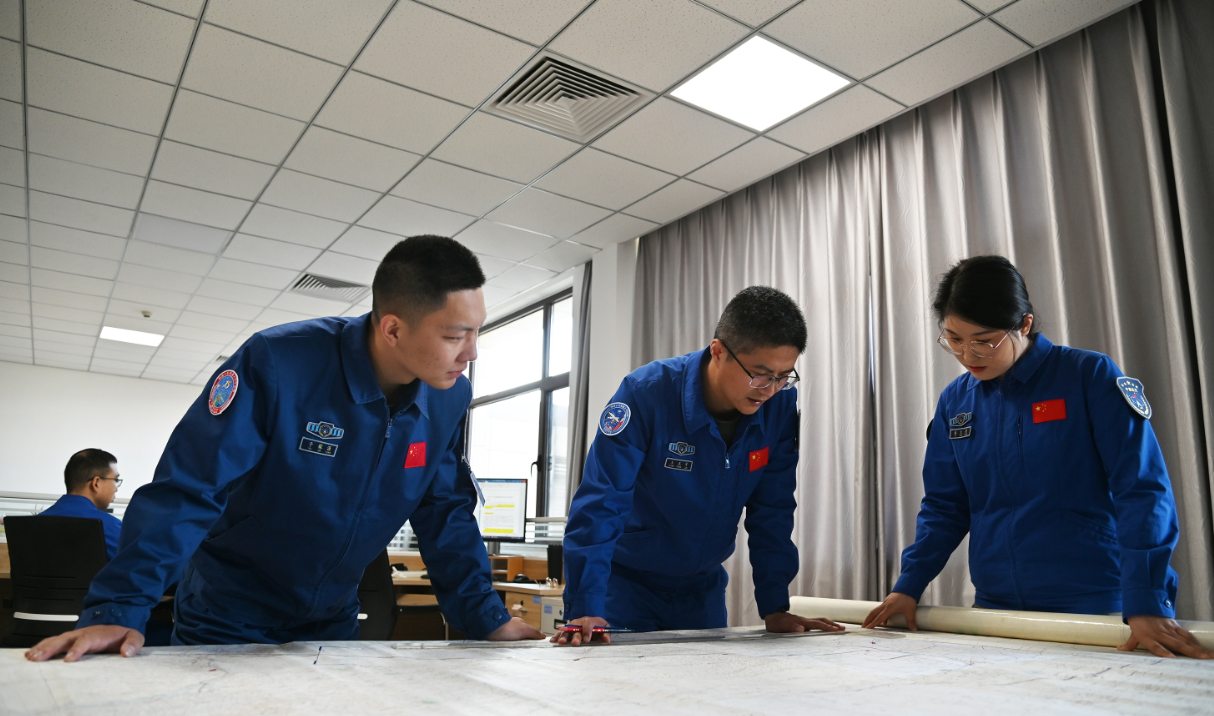 迎接神十五回家，他们精细预测气象条件、妥善处理十几万条数据