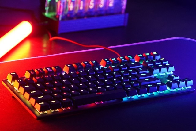 连招破敌统御街霸6HyperX起源竞技版游戏机械键盘