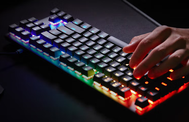 连招破敌统御街霸6HyperX起源竞技版游戏机械键盘