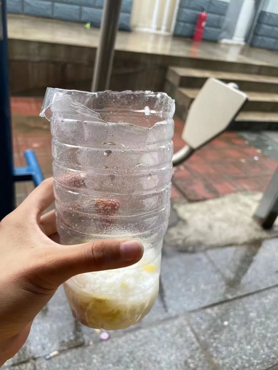 漫长的抵达：列车90小时惊险求生
