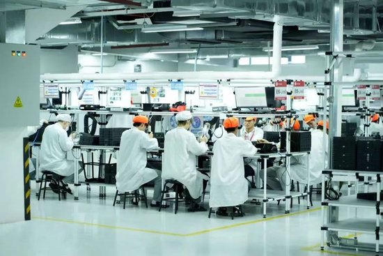 放弃轻资产模式？实探石头科技智造工厂，3个月搭建完成，月产30万台扫地机